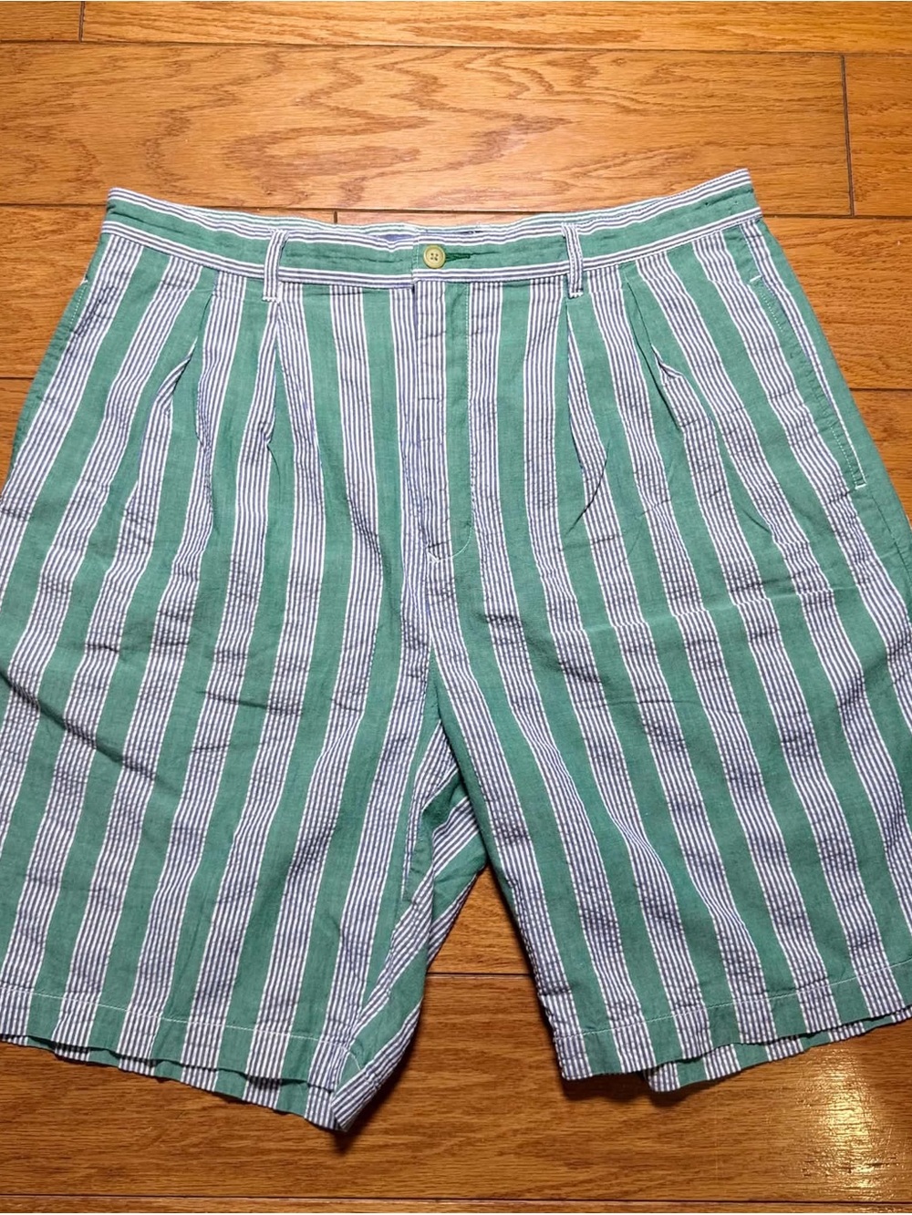 Vintage 90s Tommy Hilfiger Men’s Seersucker Shorts